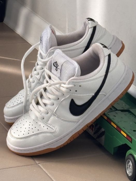 Продам кроссовки Nike