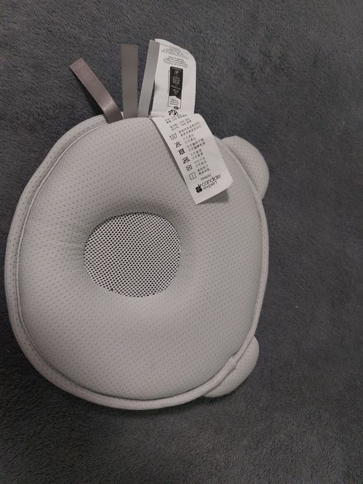 Pernă pentru bebeluși