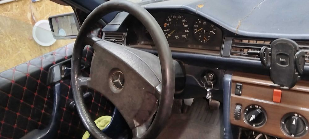 Запчасти Мерседес 124