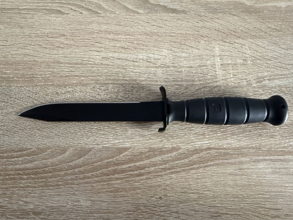Продавам Чисто Нов Нож Glock