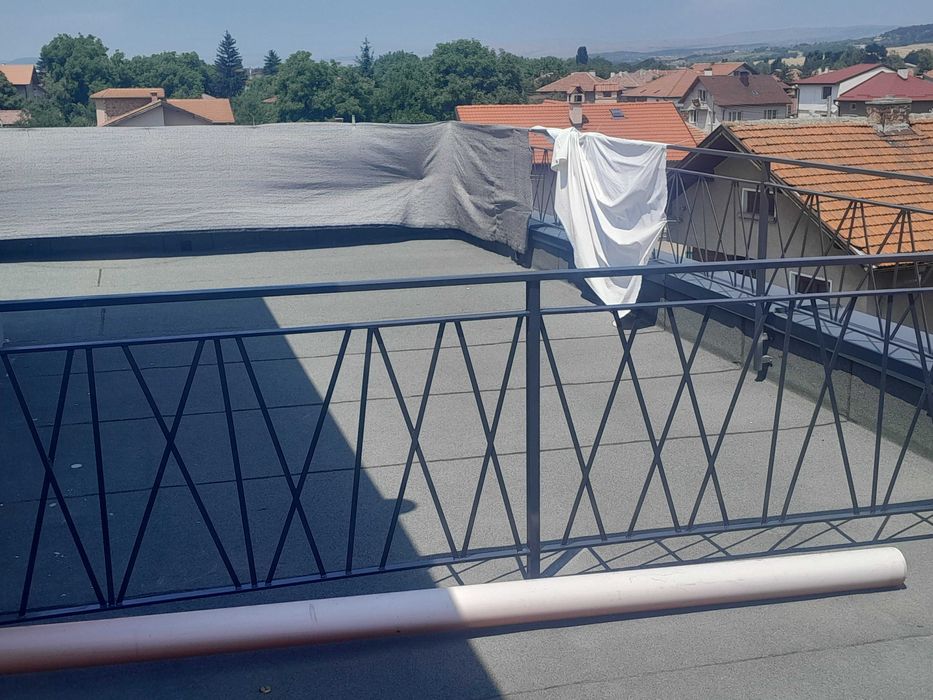 Парапети за стълбища и тераси,врати,портали,огради,  от ковано желязо