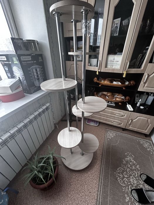 Продам стойку для цветов