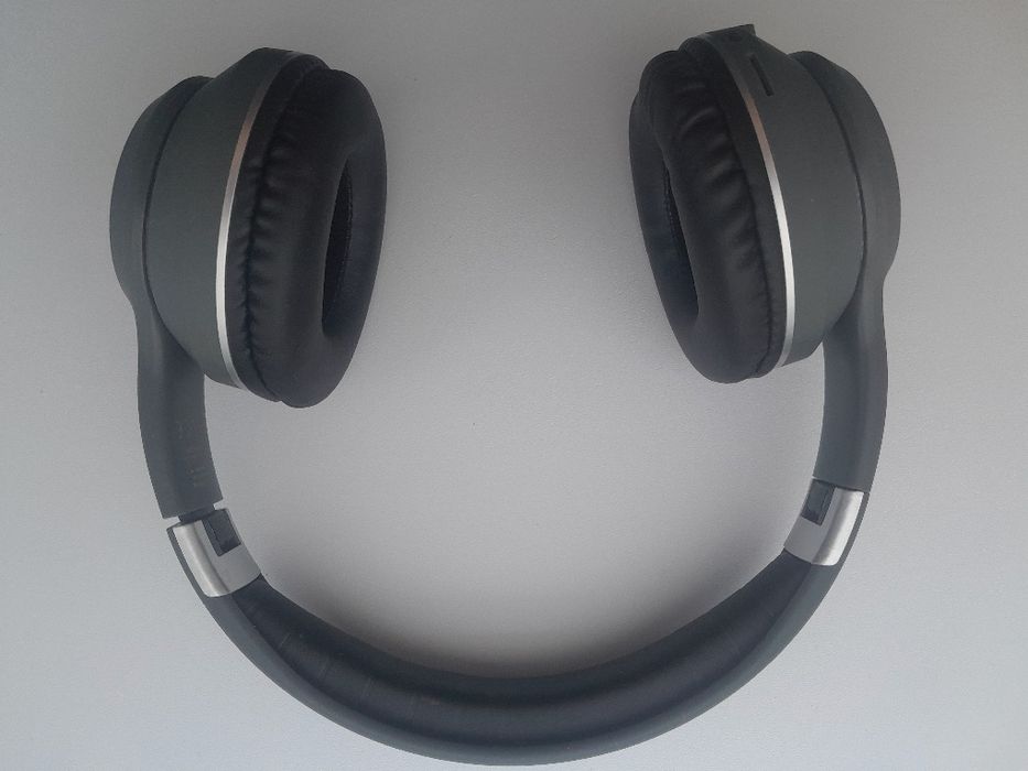 Наушники FreeMotion B571
