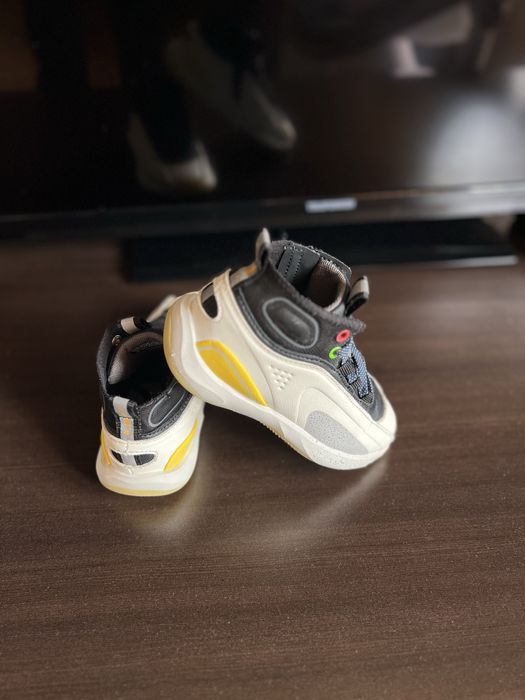 Детски маратонки ZARA