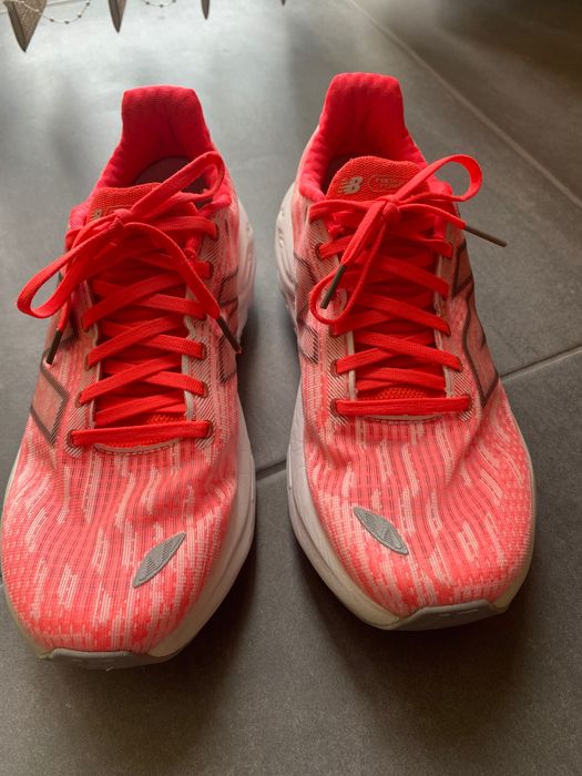 Обувки за бягане New balance Balos