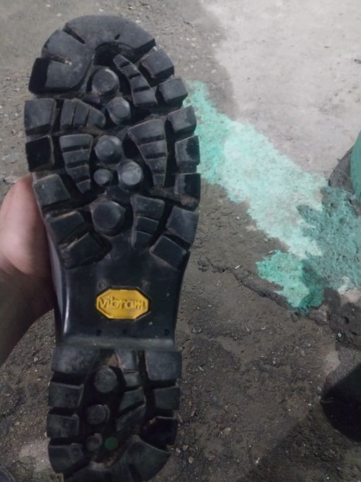 Продам сапоги почти новые