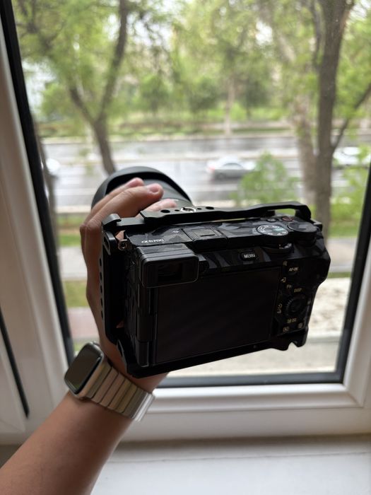 Продаю Sony a6700 + Tamron 17-70mm f/2.8