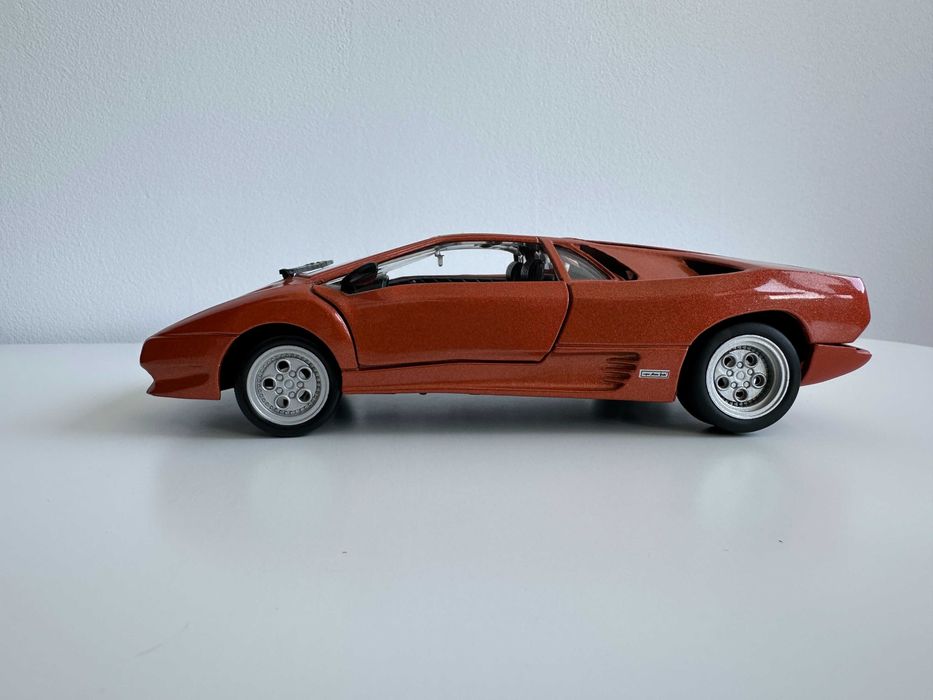 Macheta auto Welly Lamborghini Diablo 1/24