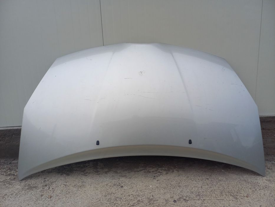 Преден капак Corolla Verso