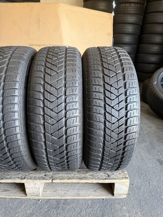 4 anvelope iarna 215/55/18 Pirelli DOT 4022 app noi!
