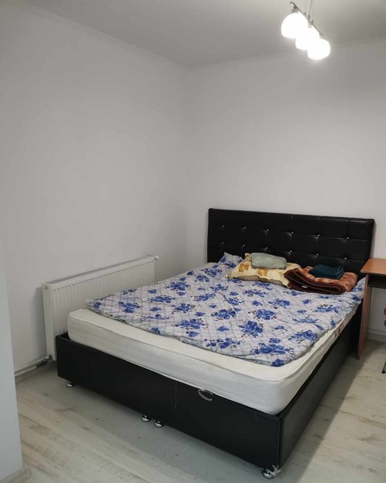 Cameră de închiriat