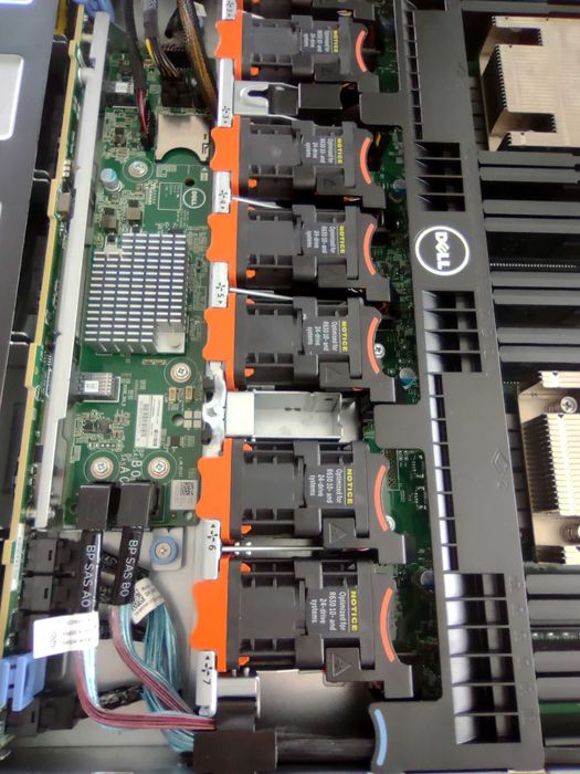 Сървър Dell R630 2*Xeon Е5-2650v4 64GB 4*NVMe U.2 2*1TB 6SFF PERC H730