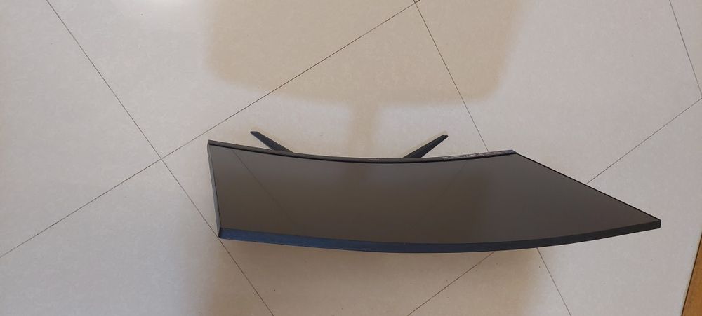 Vând monitor Curved 1500R Gaming LED