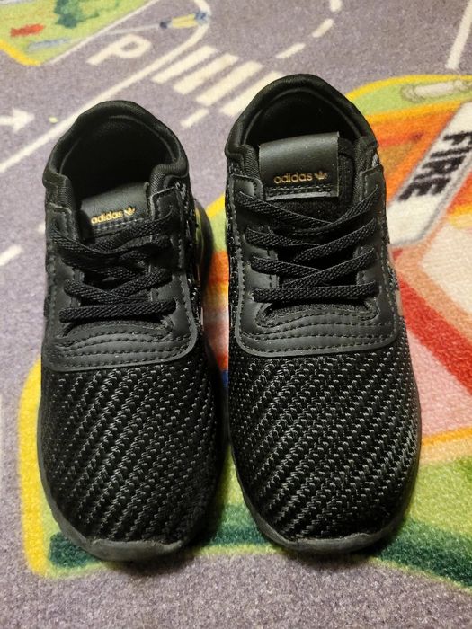 Маратонки Адидас 25 номер