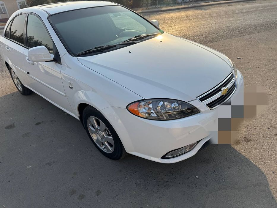 Gentra 2018 oq rang sotiladi