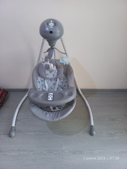 Качеля-люлька музыкальная с пультом