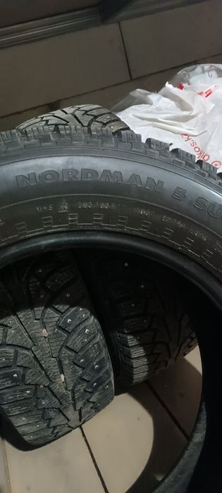 Зимние шины  на 17