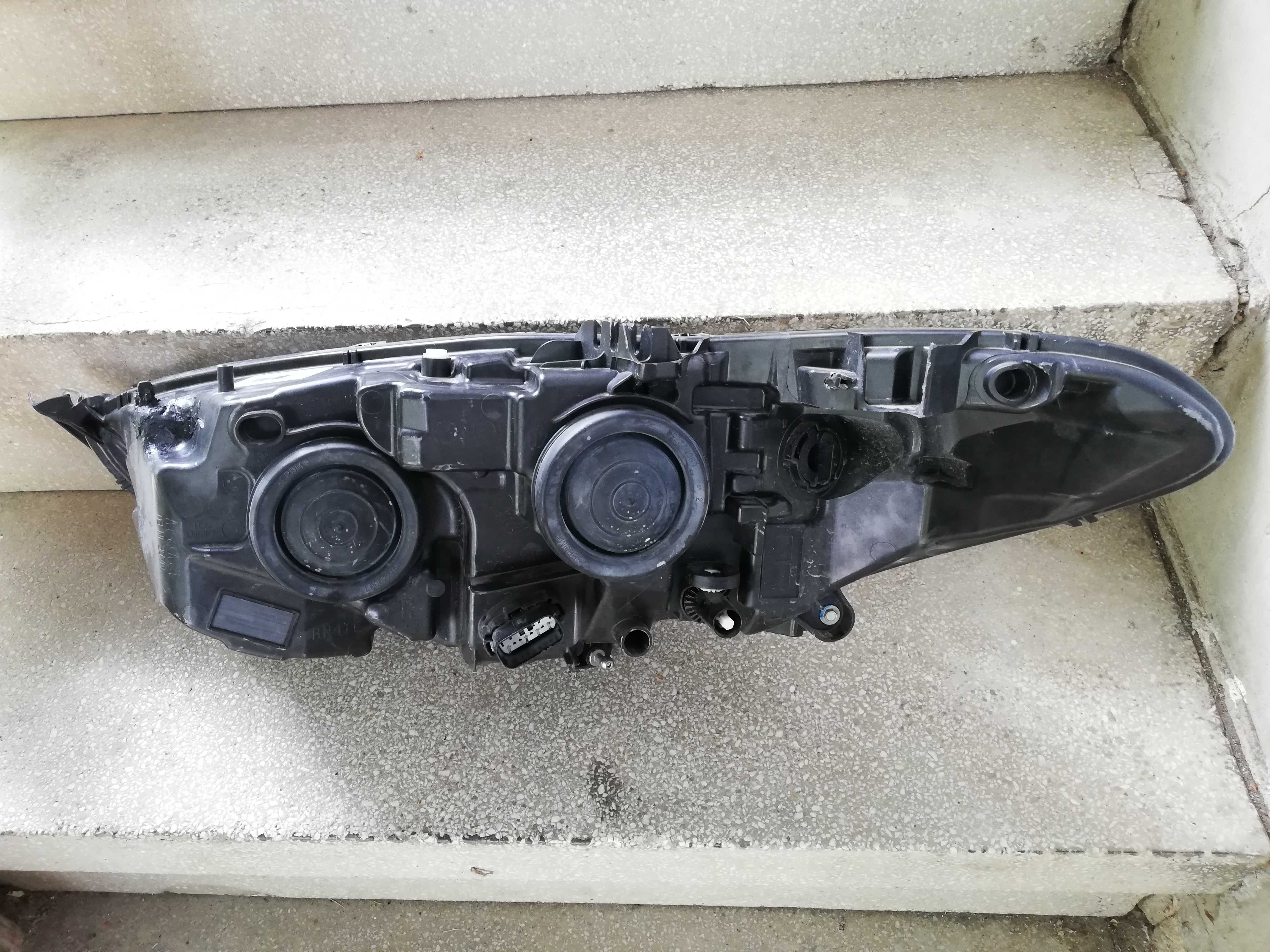 Фар Форд Мондео МК5 десен/Фар Ford Mondeo MK5 15-18 Оригинален гр ...