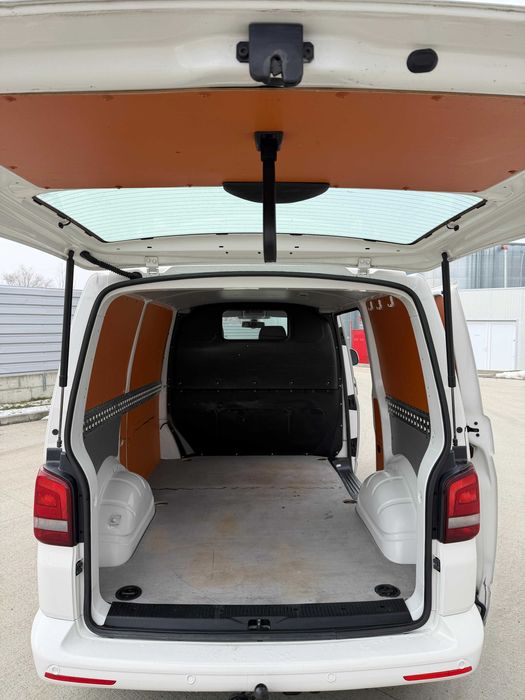 Volkswagen Transporter 5 2.0 TDI 102 CP 2012