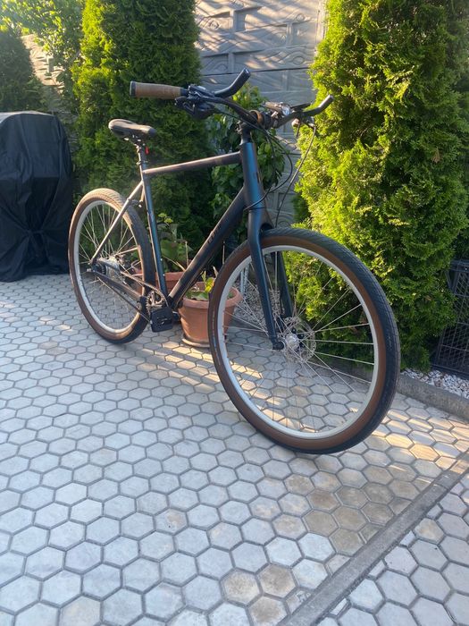 Bicicletă Trekking / City Bike Cube Hyde Pro / Shimano XT / Alfine 8 /
