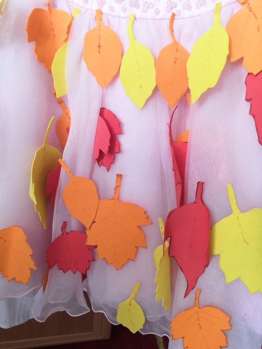 Платье на девочку 3-4 года