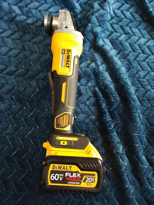 1 buc.Acumulator DeWalt 20V  Flex Volt 60V 9A produs NOUpp