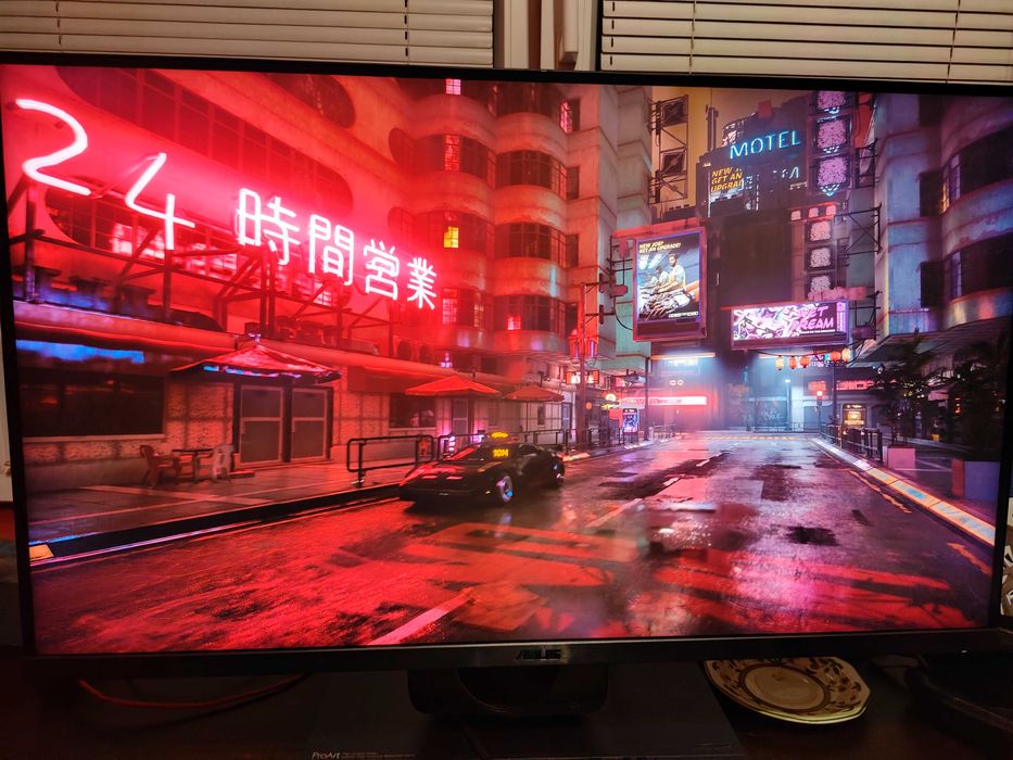 продавам 32 инчов 4k професионален монитор ASUS ProArt PA32UCG