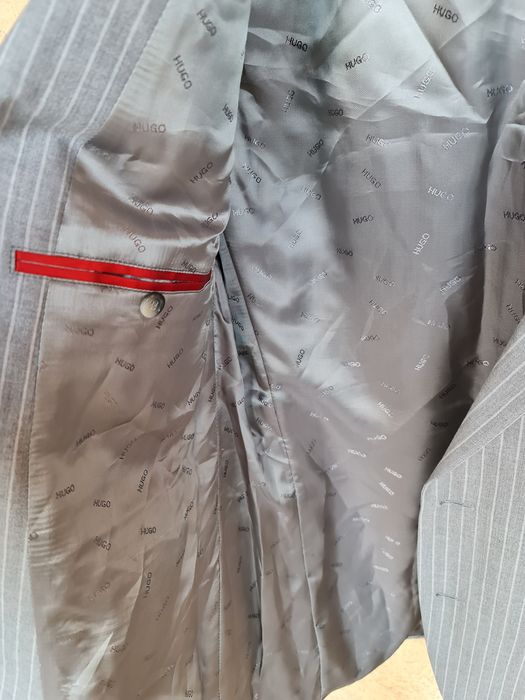 Sacou Hugo Boss Barbati gri cu dungi ca Nou! Marime 52