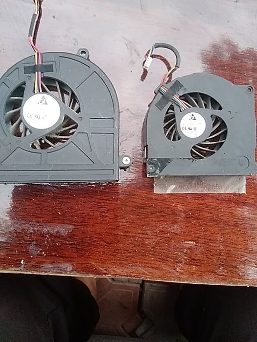 Кулер для ноутбука KSB06105HA