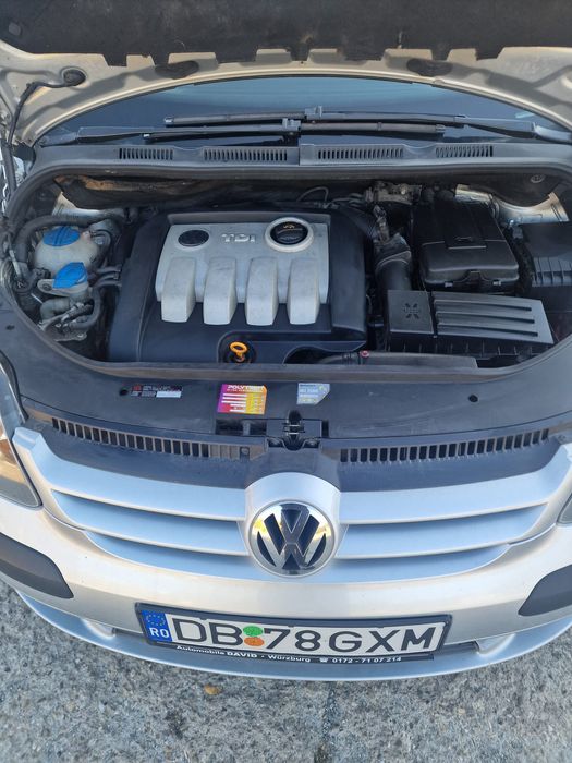 Vând vw golf 5 plus