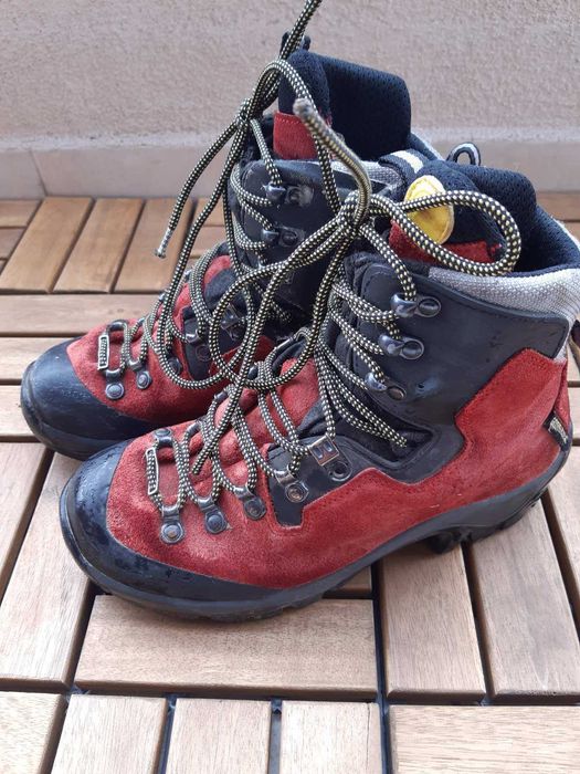 туристически обувки CRISPI 25,5 см