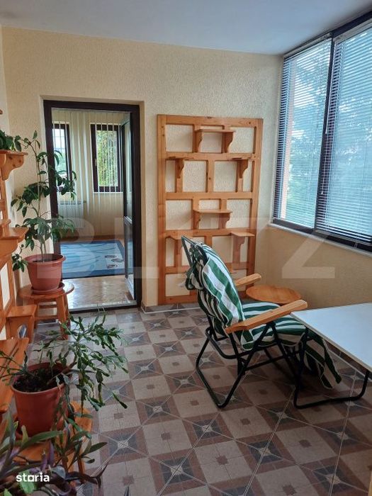 Vila de vanzare, 310 mp, teren 698 mp, zona Burdujeni