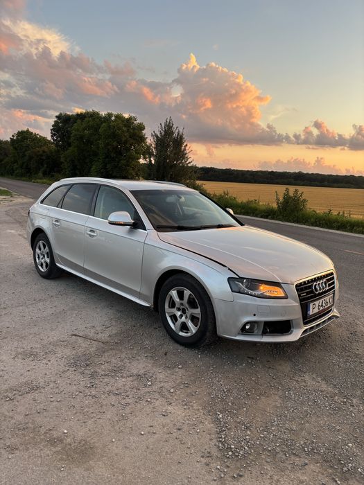 Продавам Audi A4 B8
