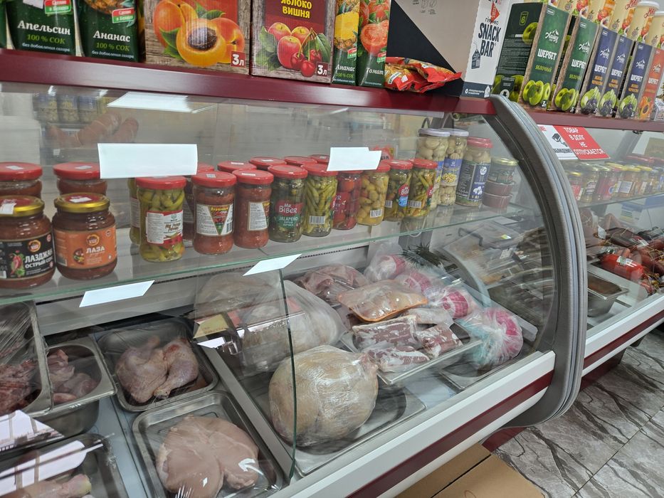 Продам витриные холодильники