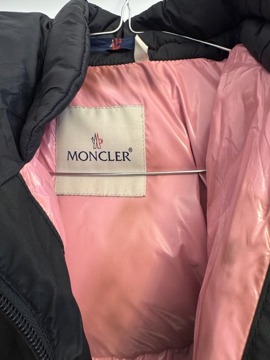 Geaca Moncler stare buna