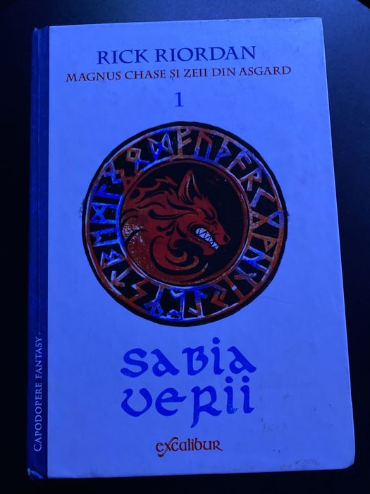 Vând cărți stare bună