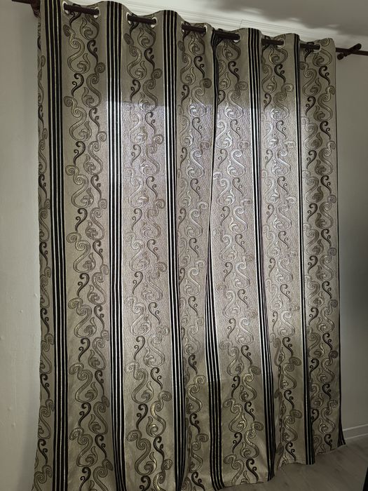 Карниз занавески вместе общий