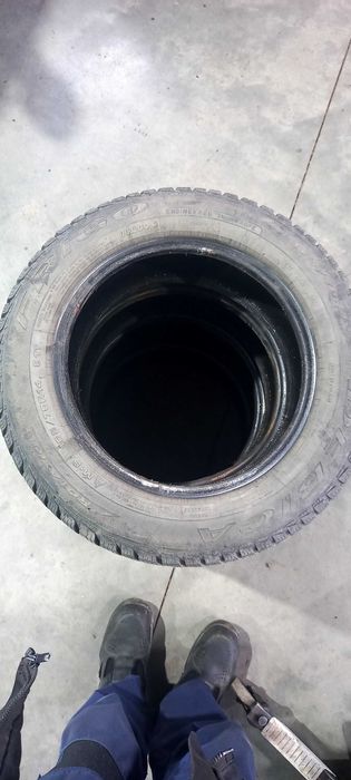 Michelin cu ținte/cuie 185 65 15 92 XL  225 45 17 si 165 70 14