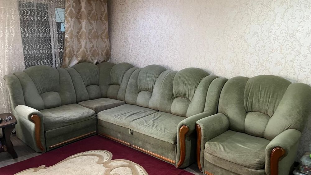 Продам Г-образный мягкий уголок