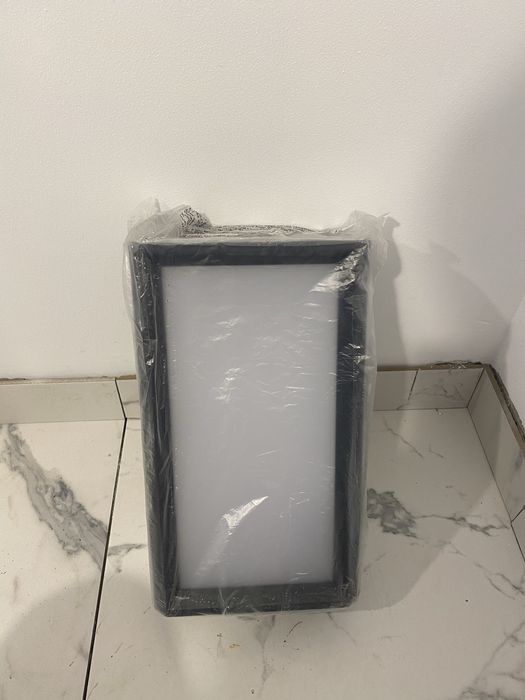Lampi de perete exterior skat