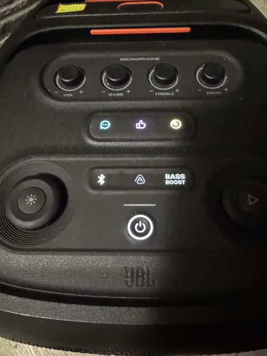 преносима тонколона JBL  Party box 320  250w 18часа батерия