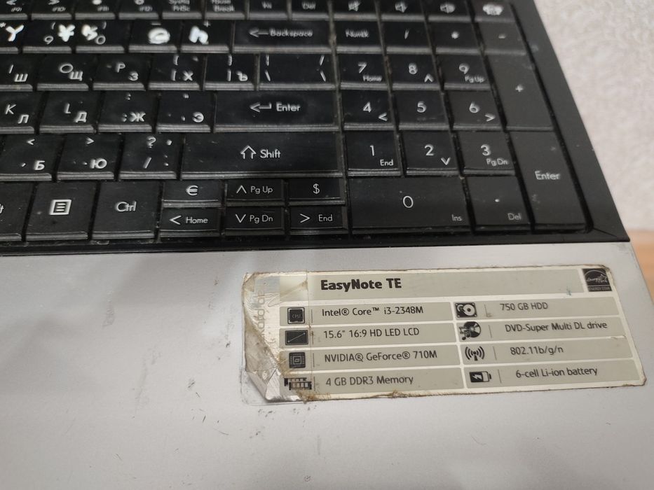 Ноутбук packard bell 700GB