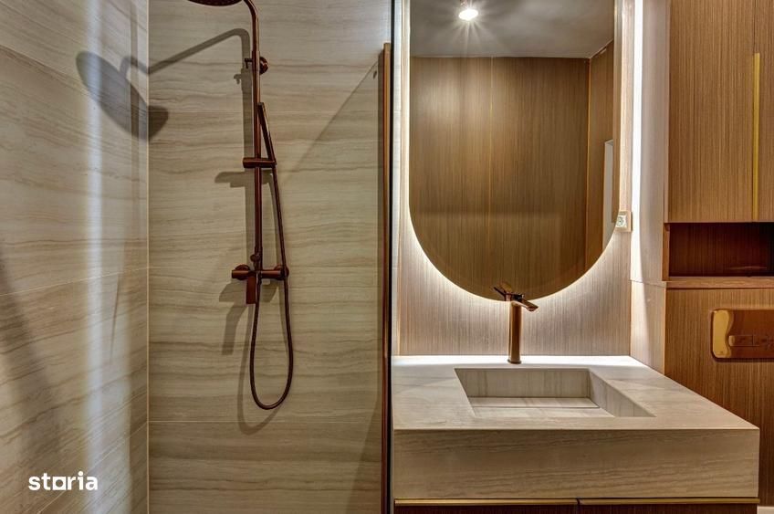 Apartament de vanzare 2 camere, balcon, etaj intermediar, Eroilor