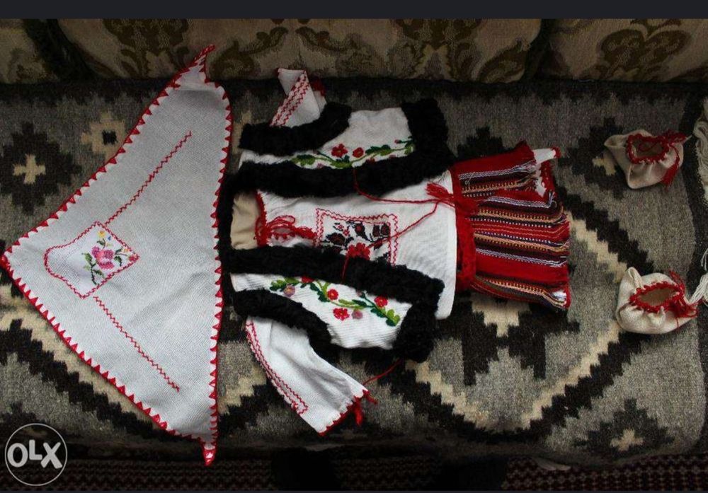 Vând ii tradiționale, costume tradiționale copii si adulți și bundiițe