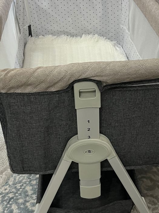 Манеж-кровать на колесиках