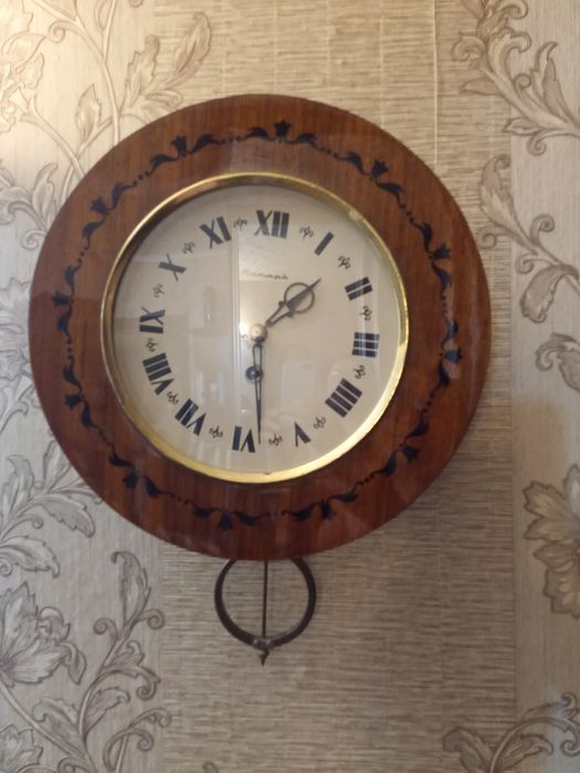 Продам часы настенные