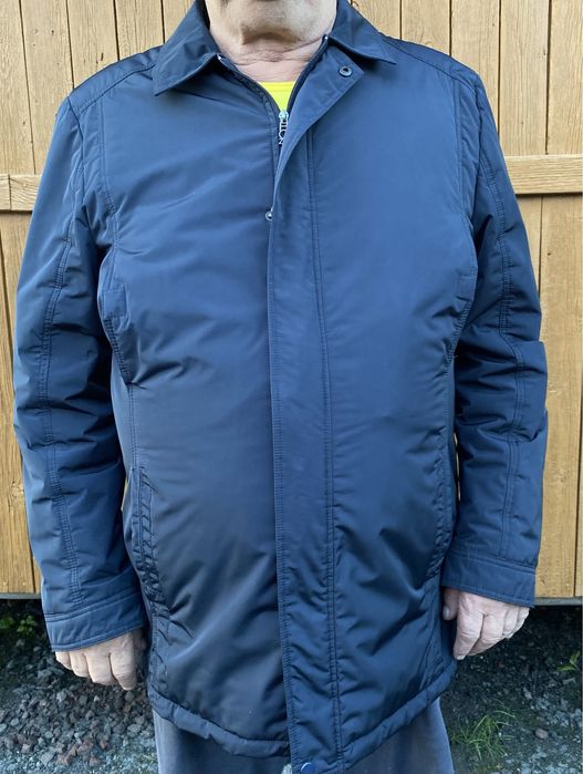 Продам демисезонную куртку осень-весна