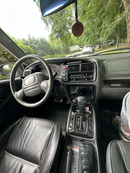 Продам Suzuki grand vitara 2000