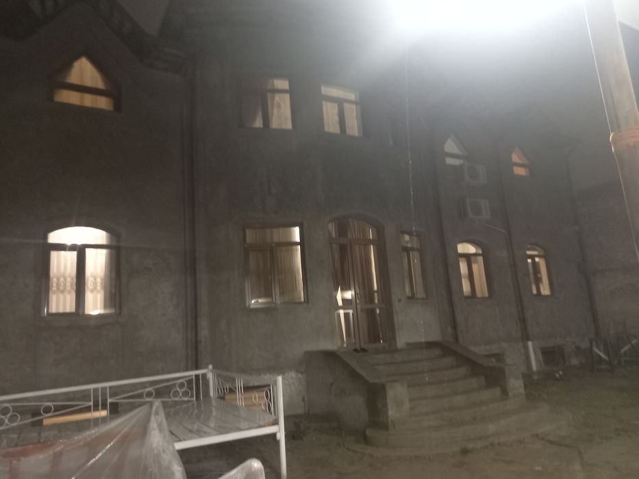 2 та уйли ховли сотилади