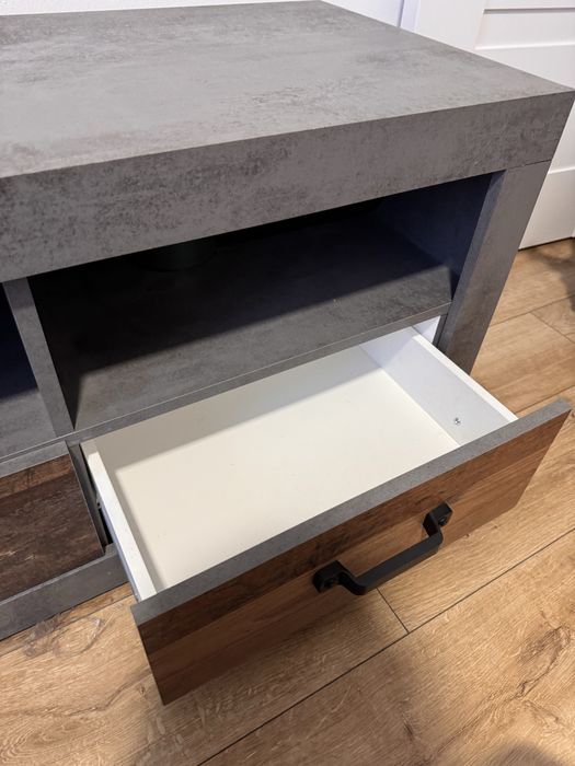 Comodă TV stil industrial – 3 sertare – 147 cm – Cluj